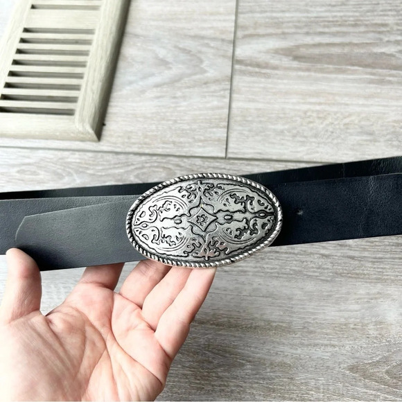 Cleo Black Silver Tone Leather Belt Made in Canada - Picture 4 of 16